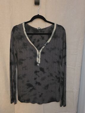 POL Black Tie-Dye Long Sleeve Henley with Cream Trim
